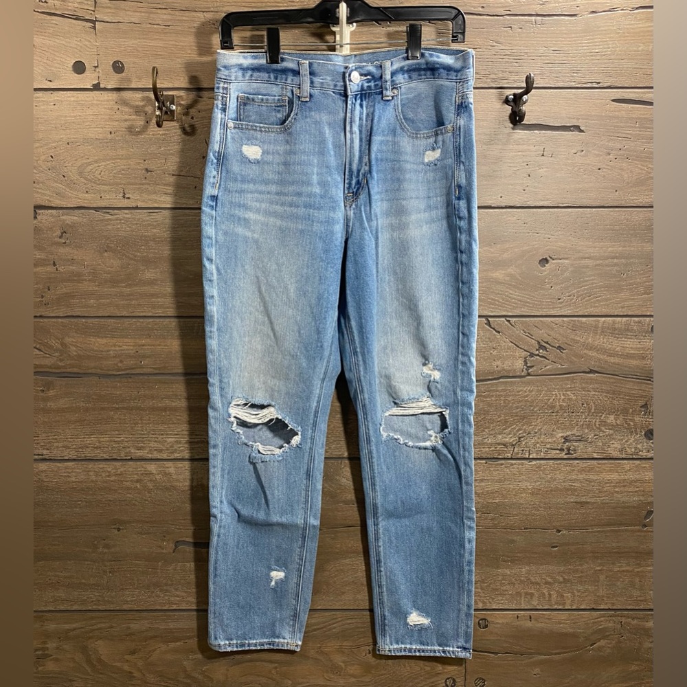 AE Light Wash Distressed Mom Jean - Picture 2 of 6